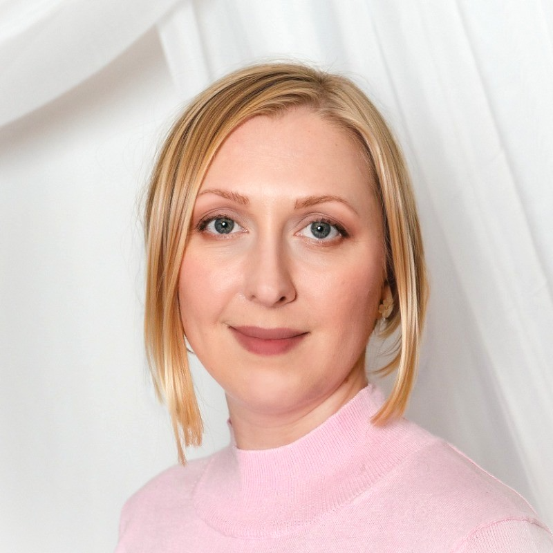 Portrait illustration of Evelina